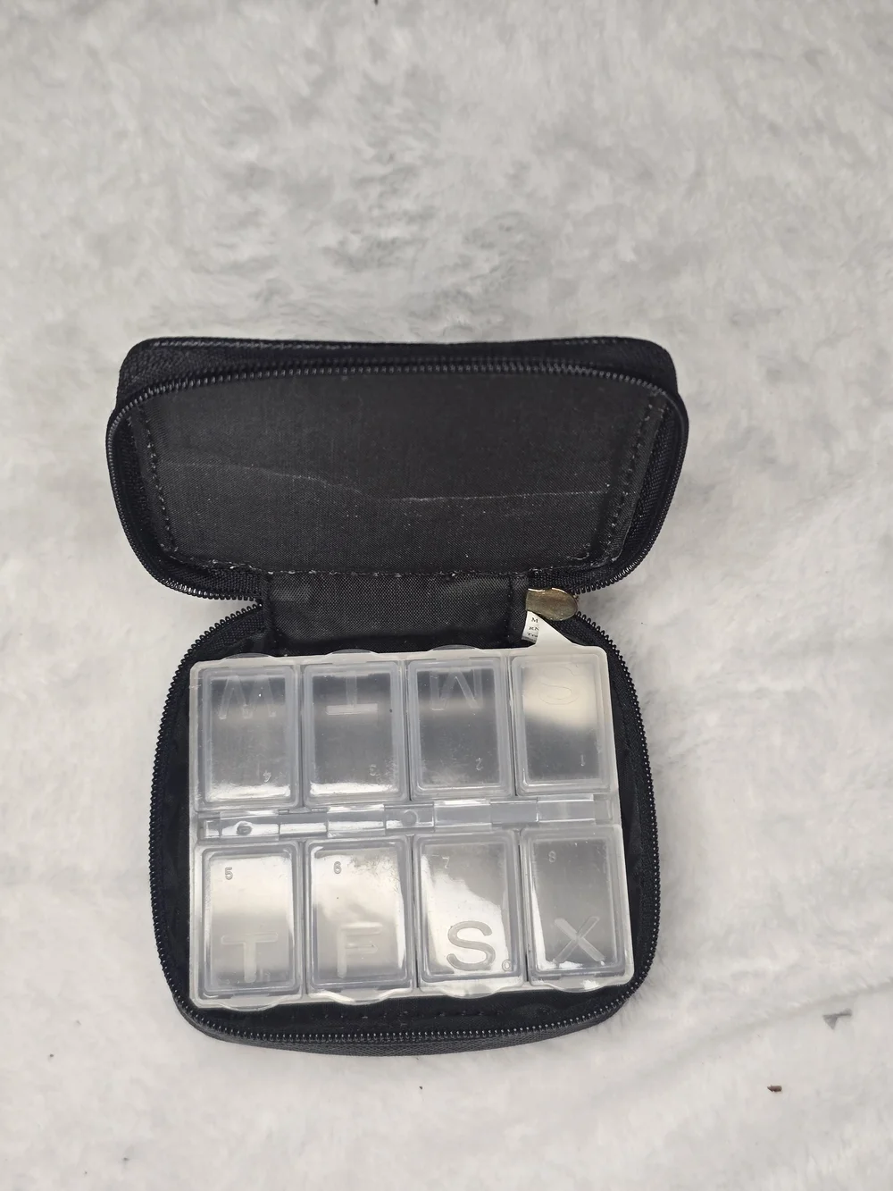 Daily Dose Black Zip Jewelry Case